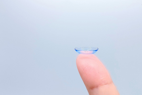 コンタクトレンズのトラブル